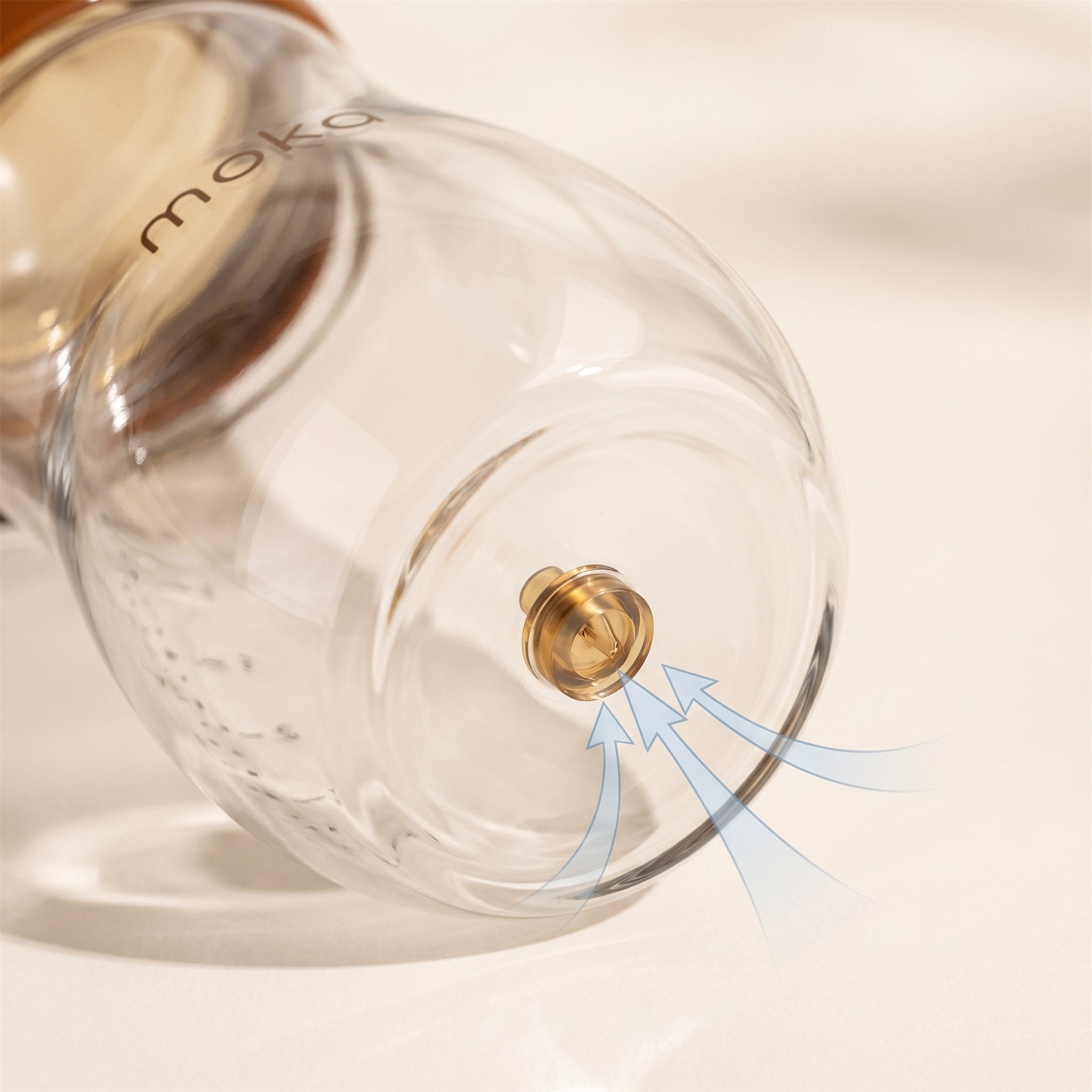 Moka base vent and four-piece bottle placeholder